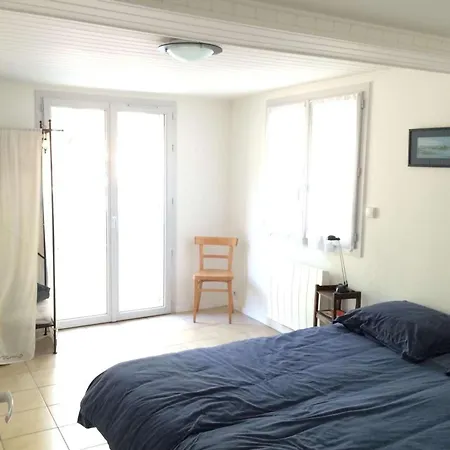 Calme A Piraillan Avec Piscine Chauffee - Fr-1-736-69 וילה